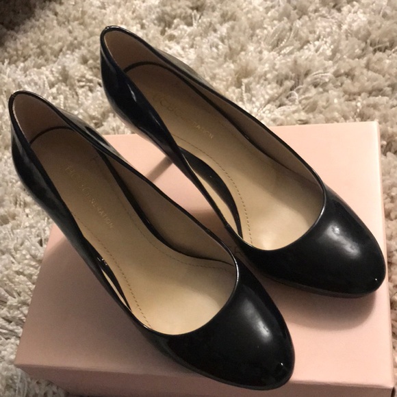 BCBG Black High heel for all occasion! - Picture 3 of 8